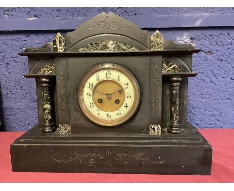 Black slate mantle clock 