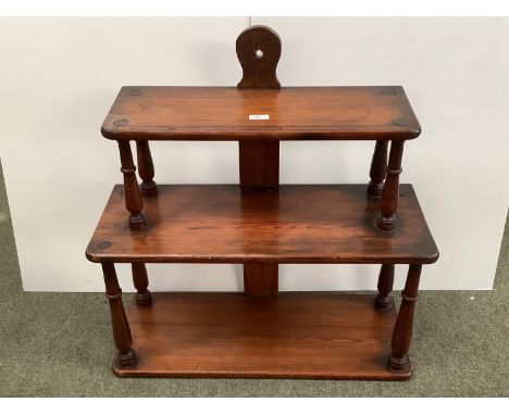 Set of oak, early C20th hanging three tier wall shelf 