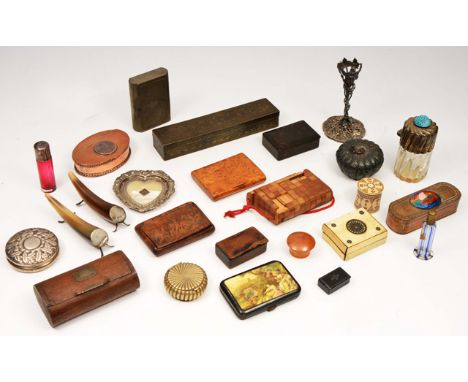 A CIRCULAR SILVER SNUFF BOX, a silver topped perfume bottle, a lacquered snuff box, a pair of horn and silver mounted knife r