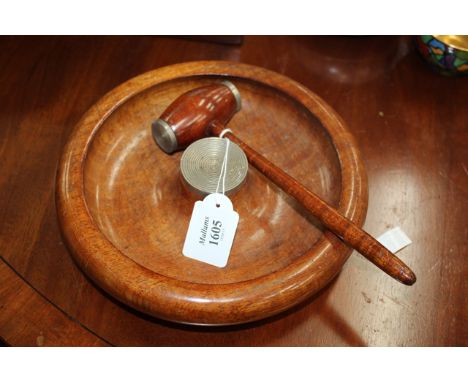 AN OLD MAHOGANY HUMIDOR BOX together with turned wooden nutcracker gavel and bowl