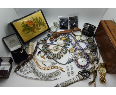 A collection of vintage costume jewellery to include a 'Mizpah' brand Essex crystal style pheasant brooch, a Lisner bracelet,