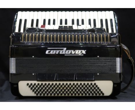 CORDOVOX a Cordovox 120 bass 41 key piano accordion with case &nbsp;In 1962, a Farfisa technical team led by Gianfelice Fugaz