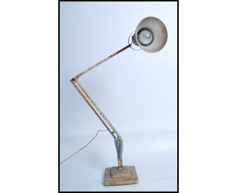A vintage pre war Herbert Terry 1227 Anglepoise table / desk lamp in original gilt scrumble painted finish. Features a solid 
