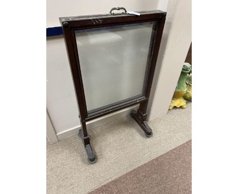 EARLY 19TH CENTURY GLASS PANELLED MAHOGANY SCREEN, with rising central panel, 55cm wide