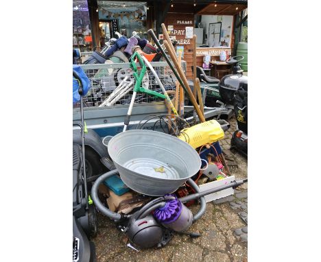 Collection of assorted Tools to include Galvanised tin Bath, Jet washer, Dyson etc