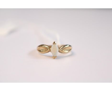 Ladies 9ct Gold Opal set ring with rub over setting Size N. 1.8g total weight 