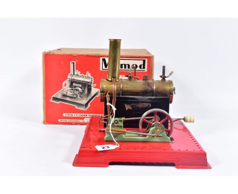 A BOXED MAMOD LIVE STEAM ENGINE, No.S.E.3, not tested, in used condition but appears largely complete, with burner tray but i