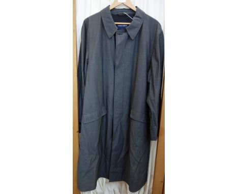 GIORGIO ARMANI: A CHARCOAL GREY LIGHT WEIGHT OVERCOAT