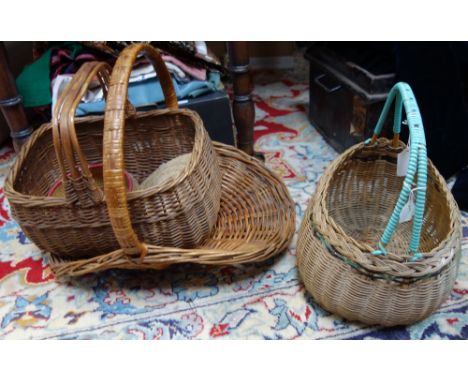 A COLLECTION OF VINTAGE BASKETS