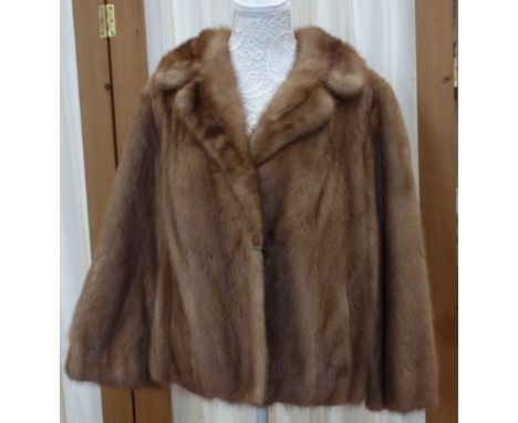 A LADY'S VINTAGE SHORT RED FOX FUR JACKET C. 1960'S