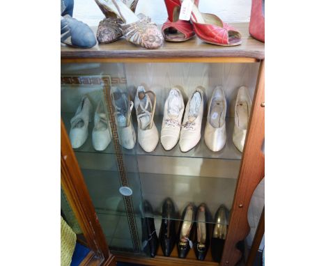 A COLLECTION OF TWELVE PAIRS OF LADIES' VINTAGE DAY SHOES C. 1920's to 1940's