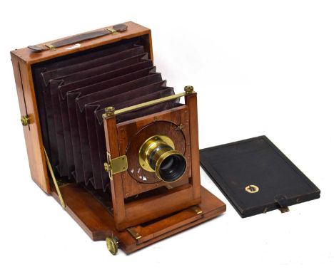 A VERY RARE WOODEN AND BRASS FIELD PLATE CAMERA WITH LENS WITH IDENTIFYING ENGRAVING WW