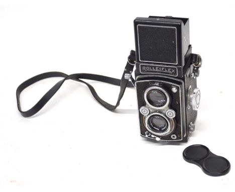 A ROLLEIFLEX COMPUR-RAPID TWIN LENS REFLEX CAMERA