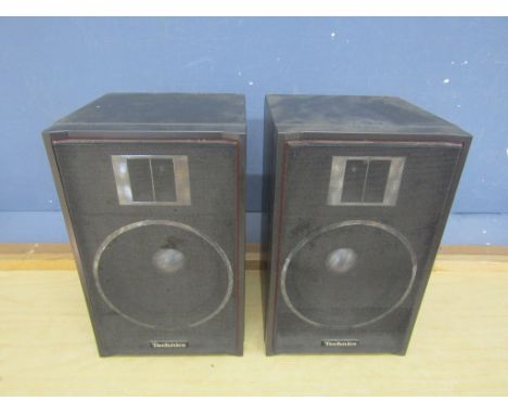 Pair of vintage Technics speakers and a Goodmans sound bar from a house clearance (no leads)