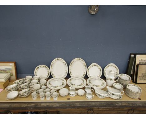 Royal Doulton 'Larchmont' part dinner service&nbsp;
