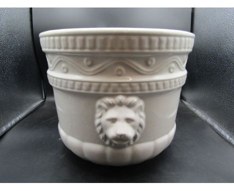 A West German white planter 25cmH 30cm dia