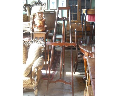 An 18th century-style mahogany artist's easel.