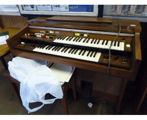 Casio Privia PX735 digital piano with PSU