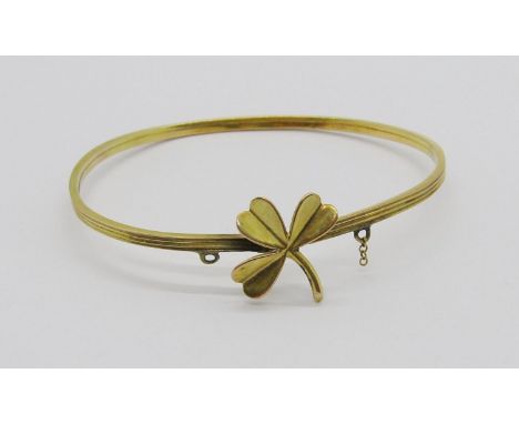 Antique 9ct shamrock bangle, 3.8g 