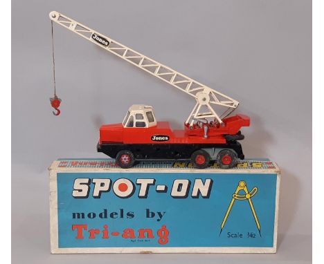 1960's 1:42 scale Triang Spot-On model 117 Jones Crane with red body/wheel hubs, cream cab, black chassis complete with three