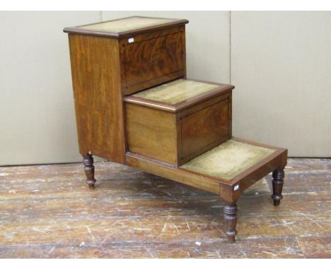A Regency mahogany stepped commode on three tiers, the treads inlaid with green leather, 70cm x 40cm x 68cm high 