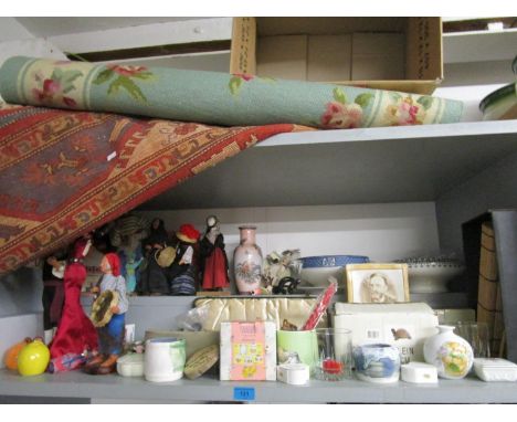 A mixed lot to include collectors and souvenir dolls from around the world, boxed Marklin model train, two boxed model diecas