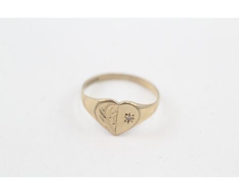 9ct gld vintage diamond heart signet ring (1.1g) 
