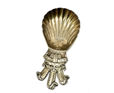 Vintage silver fleur de lis tea caddy spoon 