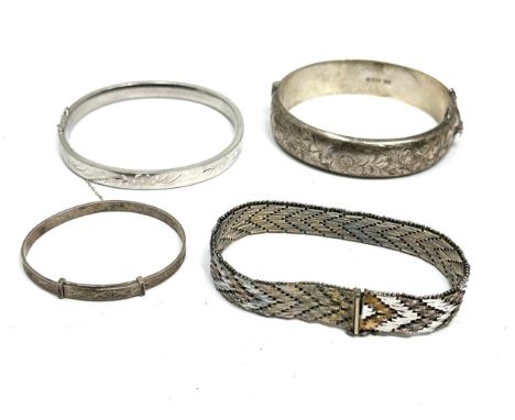 4 vintage silver bangles weight 75g 