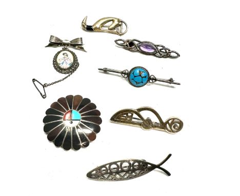 7 vintage silver brooches 