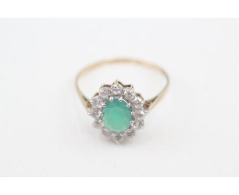 9ct gold vintage chrysoprase &amp; cubic zirconia dress ring, claw set (2g) 