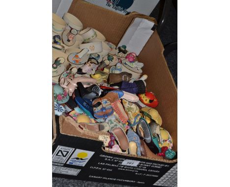 Willow Hall hat and and hat box circular trinket pots and covers, various; Willow Hall shoe and shoe box trinket pots and cov