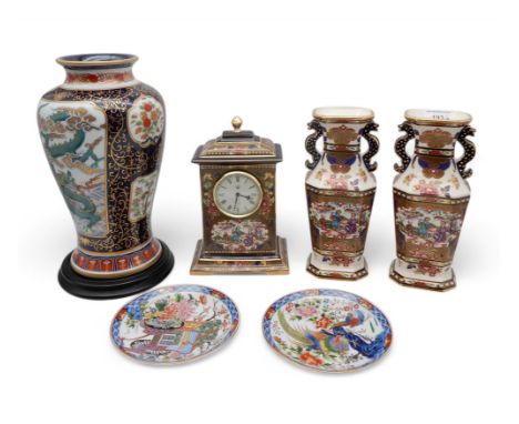 A Masons Ironstone&nbsp; no 764/950, a pair of matching vases, no 298/950, together with a Compton and Woodhouse Imari Dragon