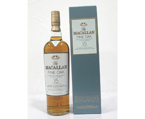 MACALLAN 15YO FINE OAKA well presented bottle of the Macallan 15 Year Old Single Malt Scotch Whisky from the last period they