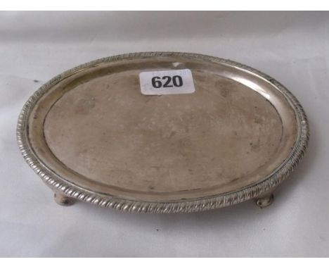 Georgian Scottish tea pot stand on    bracket feet 6” wide makers mark RG 120g    