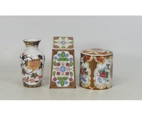 Two boxed Spode paperweights to include square column, circular column together with small Spode (3) (boxed) 