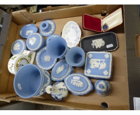 A selection of Wedgwood to Include Wild Strawberry Clock,Pale blue jasper small plant pot, four lidded trinket boxes, candle 