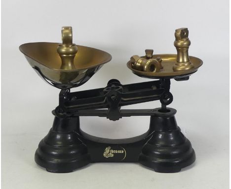 A set of metal Kitchen Librasco scales and weights 