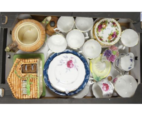 A mixed collection of items to include Beswick cottage tea pot, Royal Albert old country roses pin dishes, Lily of the Valley