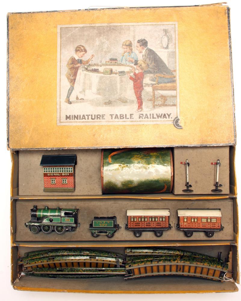 Bing Table Top Railway Train Set with clockwork L.N.E.R. 2-4-0, two ...