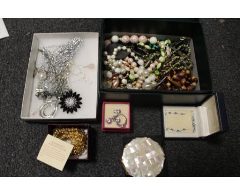TWO BOXES OF ASSORTED COSTUME JEWELLERY TO INCLUDE A RING, PENDANT AND EARRING SET ETC