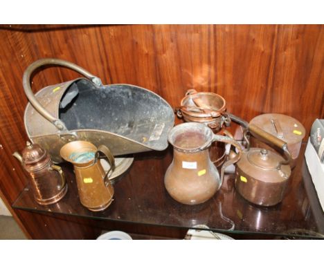 A COLLECTION OF VINTAGE COPPERWARE TO INCLUDE A COAL SCUTTLE (7)