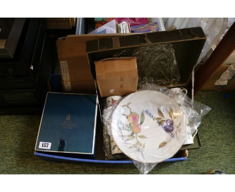 Collection of Royal Worcester Evesham and other ceramics 