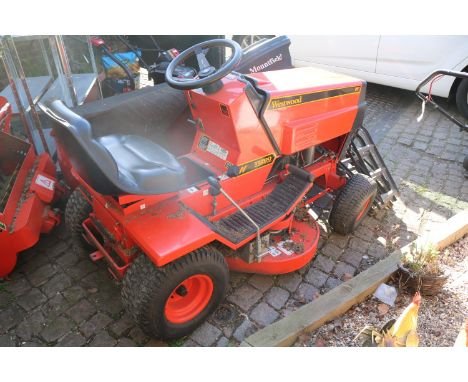 Westwood T1200 12 HP Electric Start Ride on Tractor Mower with Key in working condition 