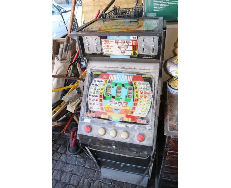Vintage Quin Spin Arcade Fruit Machine with extra glass front 