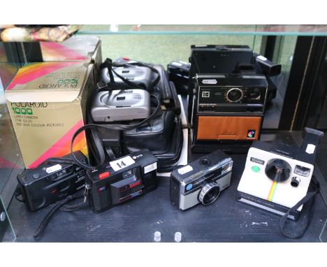 Collection of Vintage Cameras to include Polaroid, Minolta etc.