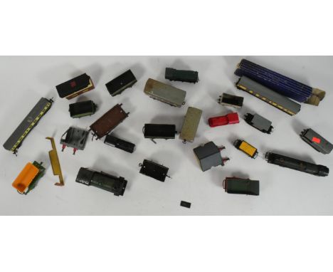 A collection of OO gauge model train sets to include the makers Joef and Hornby. One example boxed. To include various trains
