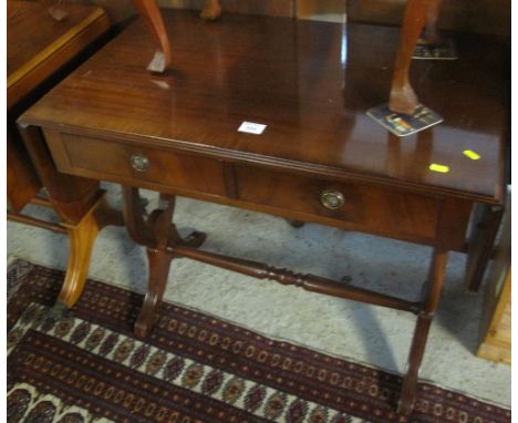 Reproduction mahogany sofa table.(B.P. 24% incl. VAT)