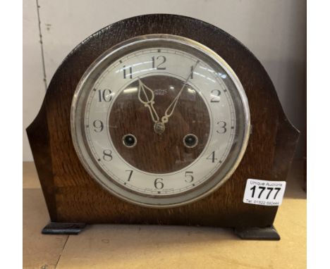 A vintage Smiths mantle clock