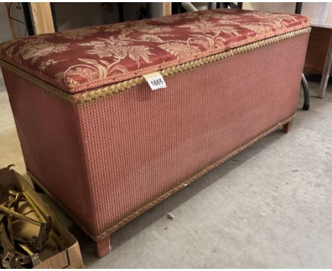 A Loom blanket box
